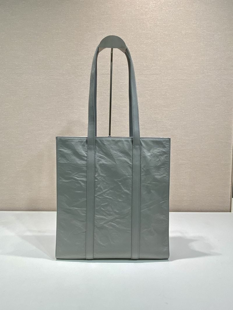 Pra*a tote bags